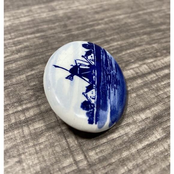 Delft Holland Handmade Blue White Windmill Porcelain Oval Brooch Lapel Pin - Picture 4 of 7